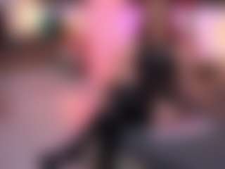 Live cam show with CindeFucknRella - Smoking on Mixed Magazine Live
