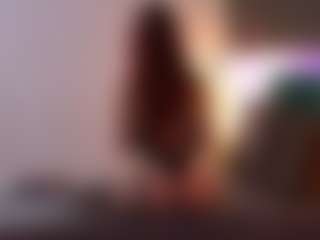 Live cam show with CindeFucknRella - Thin on Cam Slut