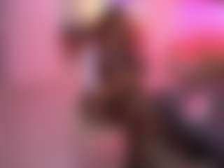 Live cam show with CindeFucknRella - Athletic Fetish on sexylive.show