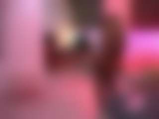 Live cam show with CindeFucknRella - Big Ass on eurowanks.com