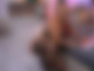 Live cam show with CindeFucknRella - Skinny on AdultVida.com