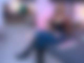 Show de cam en vivo con CindeFucknRella - Fingers en Camsoda