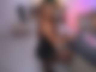 CindeFucknRella's Live Sex Cam Show