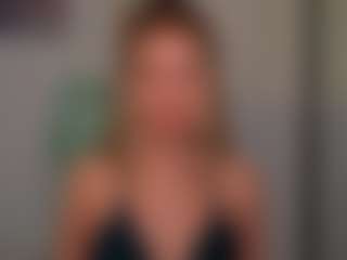 F1oraa's Live Sex Cam Show