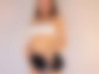 Live cam show with MileyRius - Bedroom on Hubzter Live