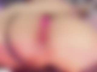 Live cam show with sabri9inches - White on Camsoda | colombia