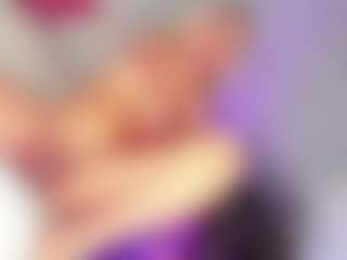 TheQueensHot's Live Sex Cam Show
