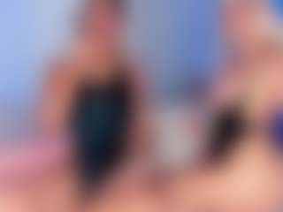 TheQueensHot's Live Sex Cam Show