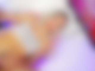 Live cam show with TheQueensHot - Small Tits on Camsoda