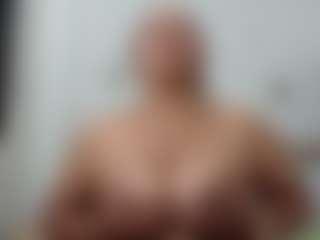 Live cam show with yosselin23 - Big Tits on xDating