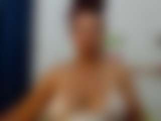 Live cam show with yosselin23 - Granny Latina on Streamer API | colombia