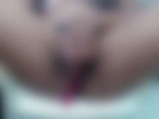Live cam show with yosselin23 - Granny on https://playwithruby.com
