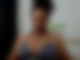 Live cam show with yosselin23 - Public Black on Dolls Live