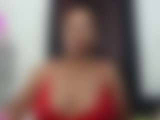 Live cam show with yosselin23 - Ebony Amateur on StripNow