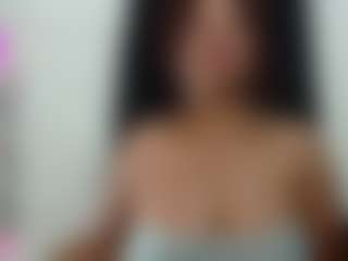 Live cam show with yosselin23 - Ebony on StripNow | colombia