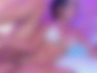 Live cam show with Alisse Miller - Striptease on CamSodaAdn