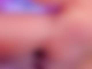 Live cam show with Alisse Miller - Bedroom on Livezox