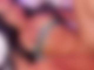 Live cam show with Alisse Miller - Petite Young Adult on infinitiblacc.com