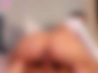 carolyne-parker's Live Sex Cam Show