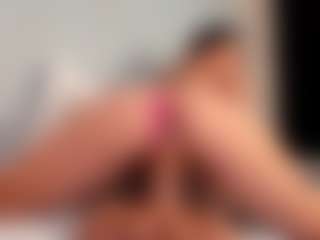 Live cam show with carolyne-parker - Petite on camtv