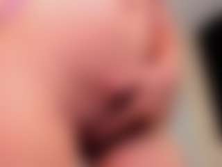 carolyne-parker's Live Sex Cam Show