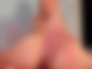 carolyne-parker's Live Sex Cam Show