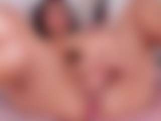 carolyne-parker's Live Sex Cam Show