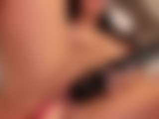 Live cam show with carolyne-parker - Skinny on Cam Slut