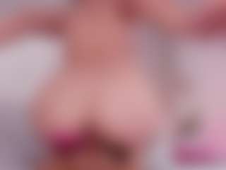 carolyne-parker's Live Sex Cam Show