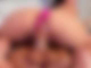 carolyne-parker's Live Sex Cam Show