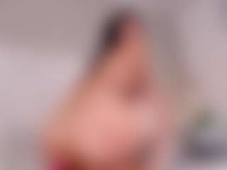 Live cam show with carolyne-parker - Rub on Camsoda