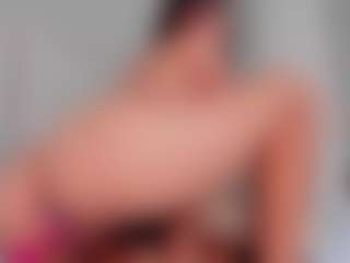 carolyne-parker's Live Sex Cam Show