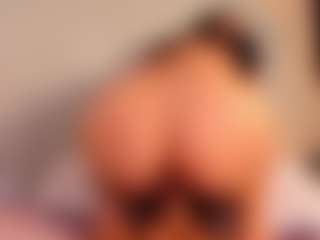Live cam show with carolyne-parker - Big Ass Teen (18+) on hrnylive.com
