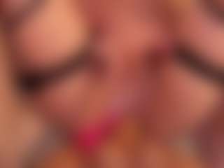 carolyne-parker's Live Sex Cam Show