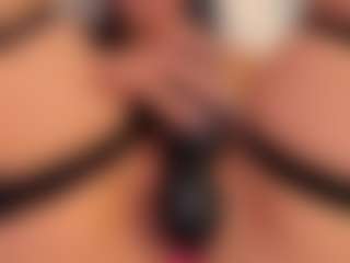 carolyne-parker's Live Sex Cam Show