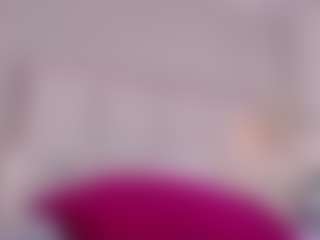 Live cam show with carolyne-parker - Skinny on Camsoda