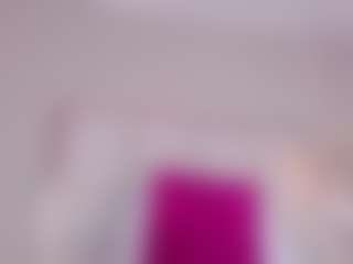 Live cam show with carolyne-parker - Shaved Pussy on Dolls Live