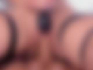 carolyne-parker's Live Sex Cam Show
