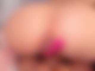 carolyne-parker's Live Sex Cam Show