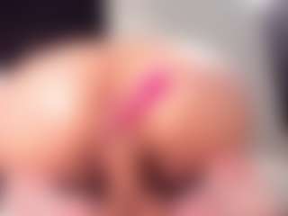 carolyne-parker's Live Sex Cam Show