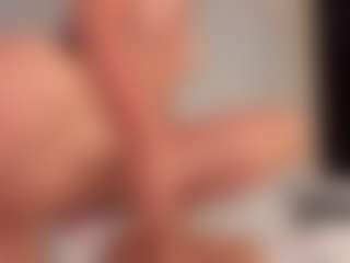 carolyne-parker's Live Sex Cam Show