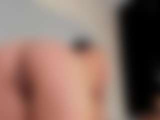 carolyne-parker's Live Sex Cam Show