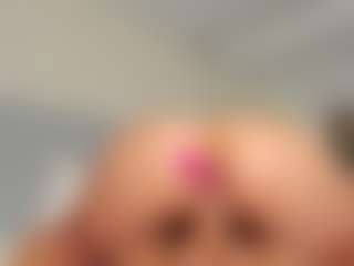 carolyne-parker's Live Sex Cam Show