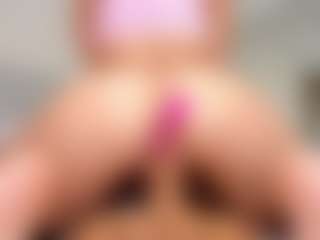 carolyne-parker's Live Sex Cam Show