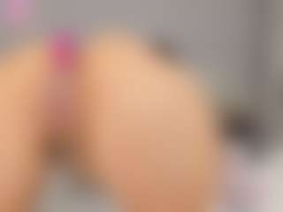 carolyne-parker's Live Sex Cam Show