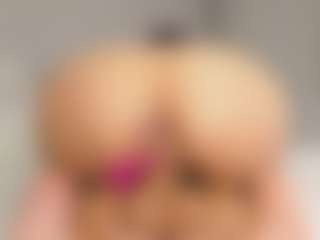 carolyne-parker's Live Sex Cam Show