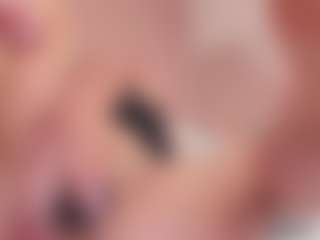 Live cam show with carolyne-parker - Tease Toys on SquirtSoMuch