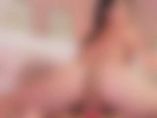 Live cam show with carolyne-parker - Petite on Camsoda