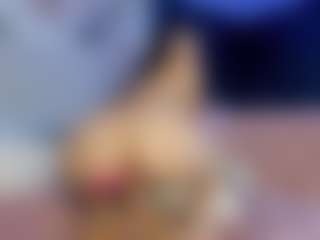 carolyne-parker's Live Sex Cam Show
