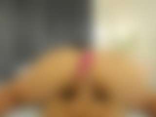 carolyne-parker's Live Sex Cam Show